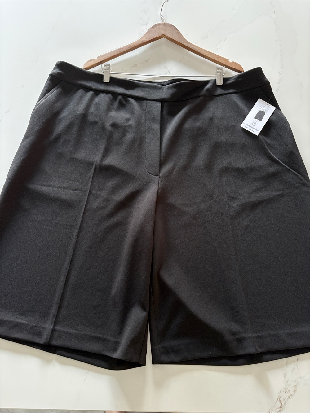 NWT Plus Solenne Black Pull-On Culotte Gaucho Bermuda SZ 3X